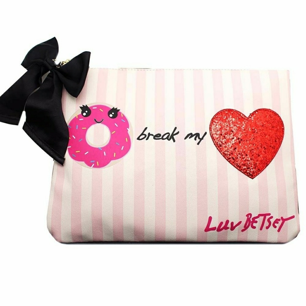 🎀BETSEY JOHNSON🎀 TECH POUCH BAG