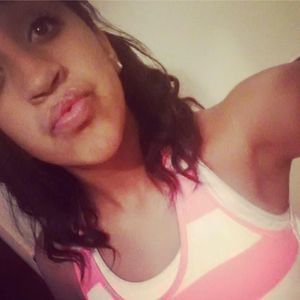 Meet your Posher, Elisa