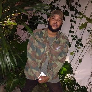 Meet your Posher, Roy