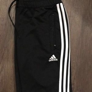 🚨SOLD ON MERCARI 🚨