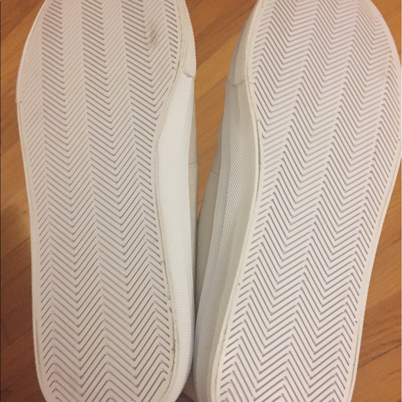 NWT- H & M high top sneakers. - Picture 4 of 8