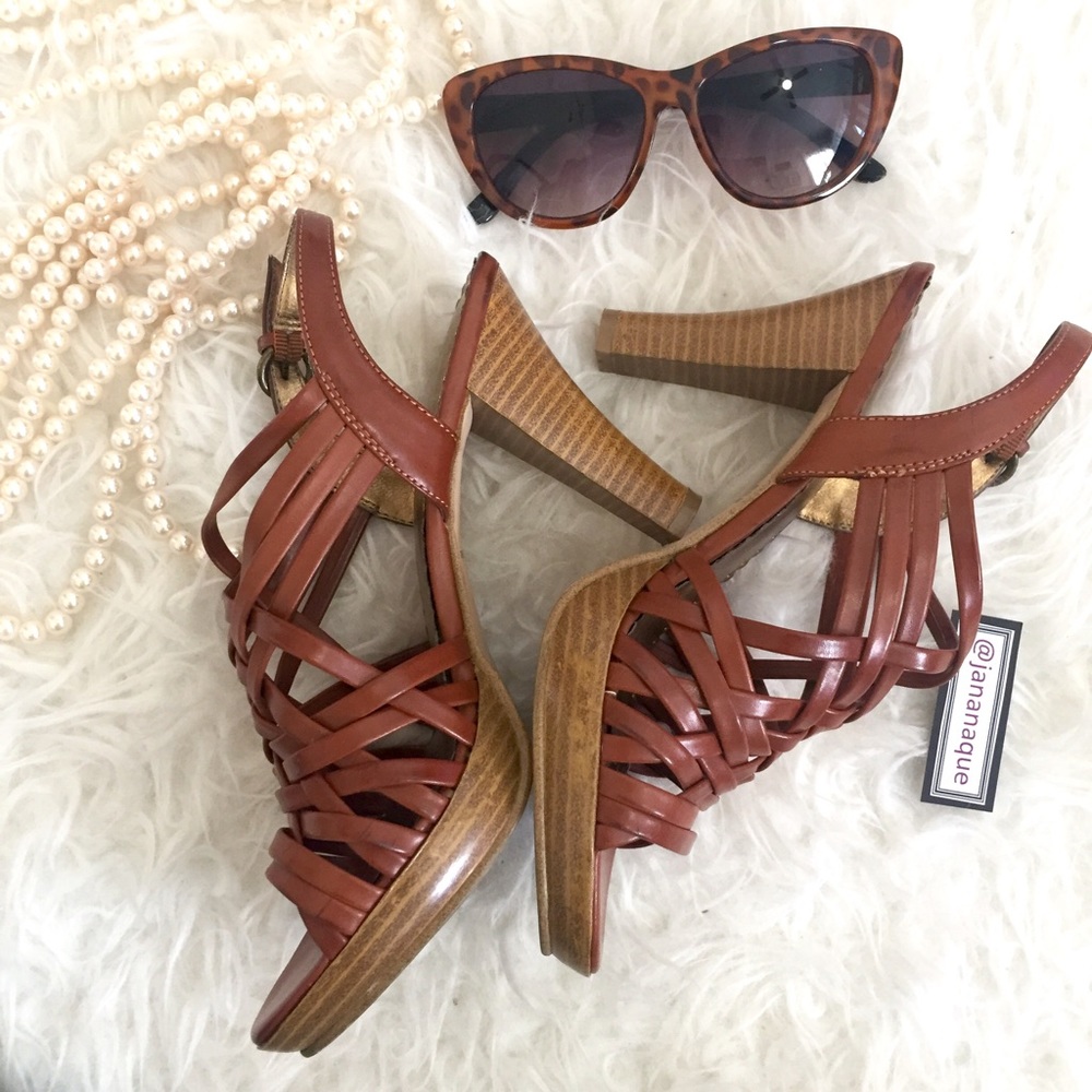 磊 SALE: Braided Sandals by Rampage