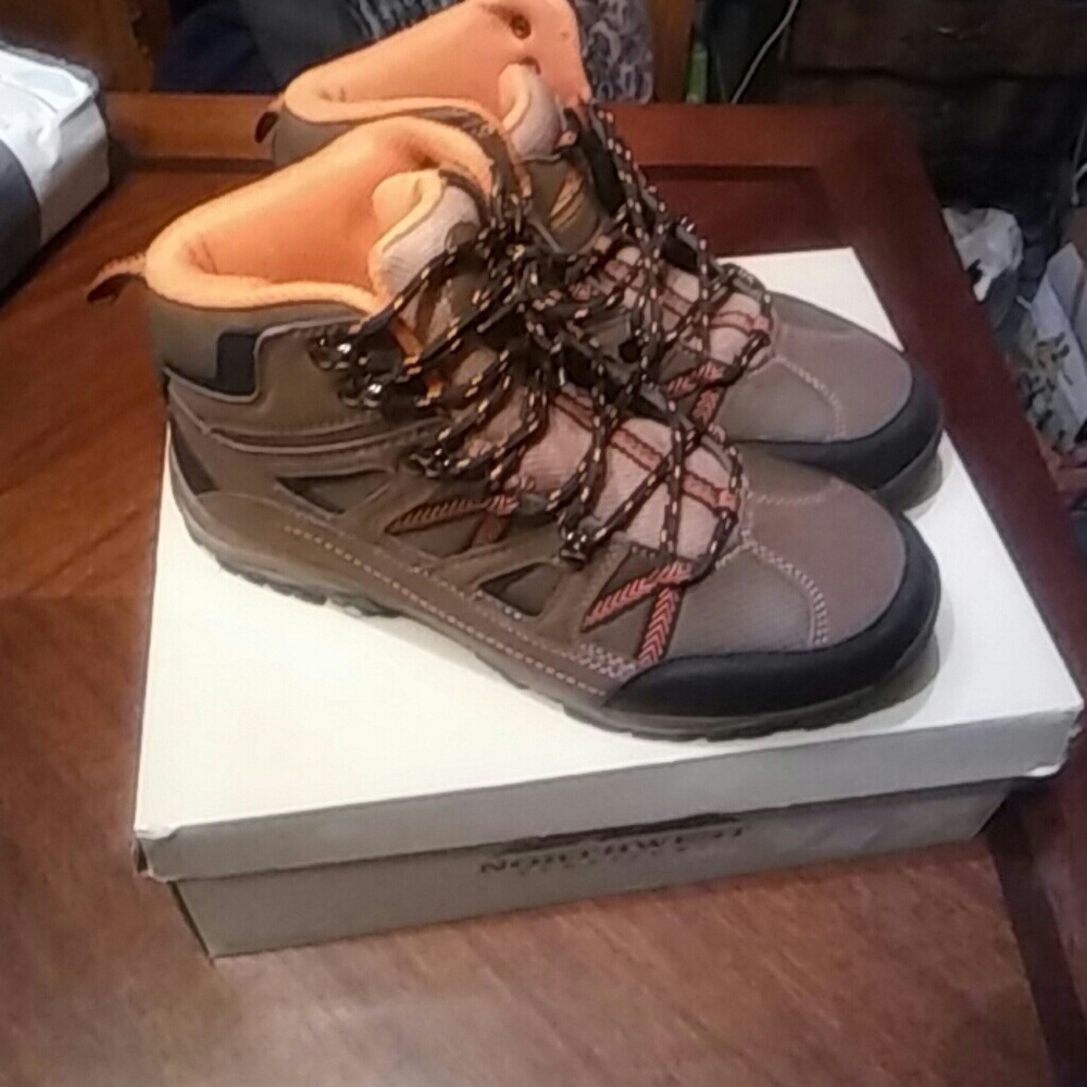 Mens boots