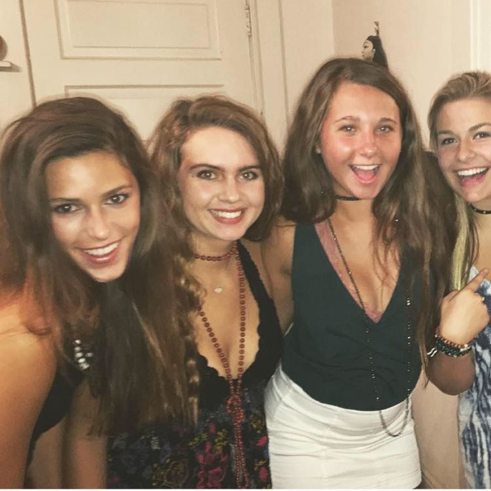 Meet your Posher, Laine