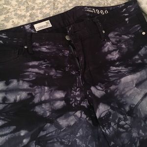 Gap Always Skinny size 30 tie dye jeans