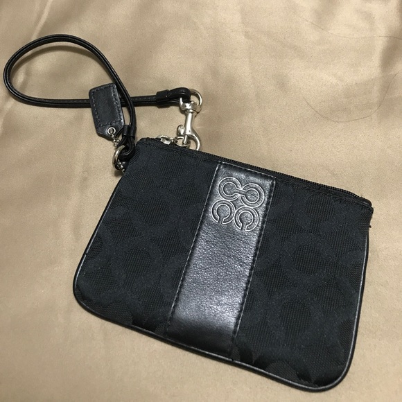 Authentic Coach wristlet - Picture 1 of 3