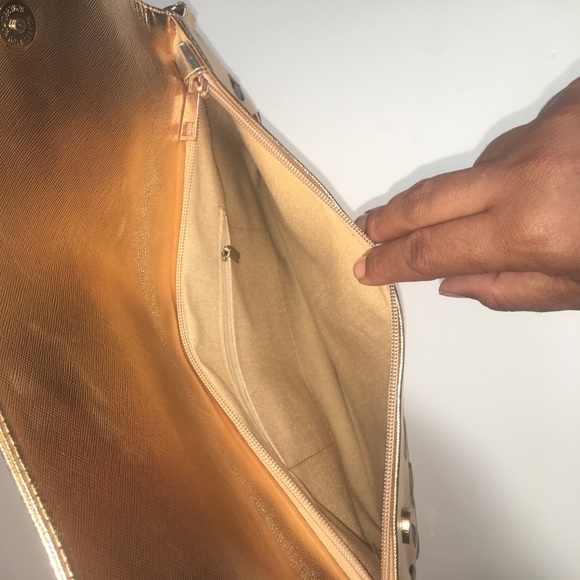 🆕Laser Cut Clutch Gold & Black - Picture 3 of 5