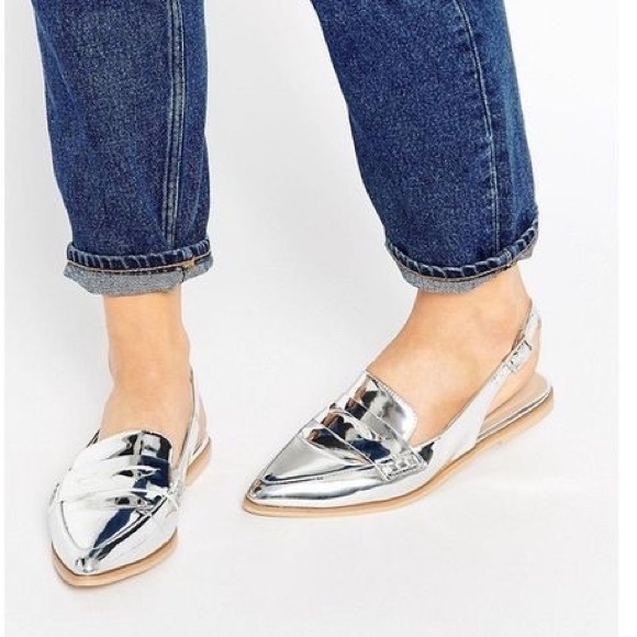 ASOS ⚓️ Metallic silver pointed-toe loafers/flats - Picture 1 of 7