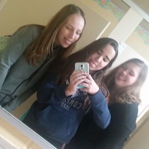 Meet your Posher, Alexis