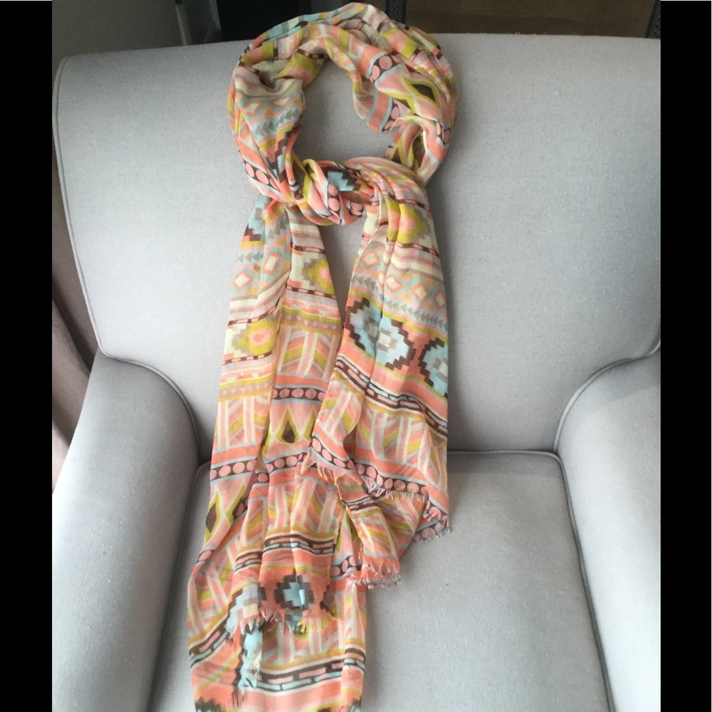 Fun tribal lightweight scarf