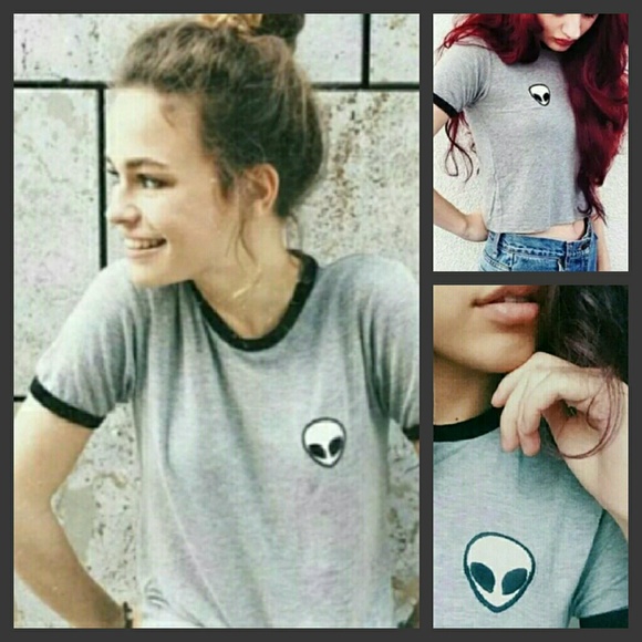 Tops - SALE! Vintage / Retro Style Alien 90sTop Crop