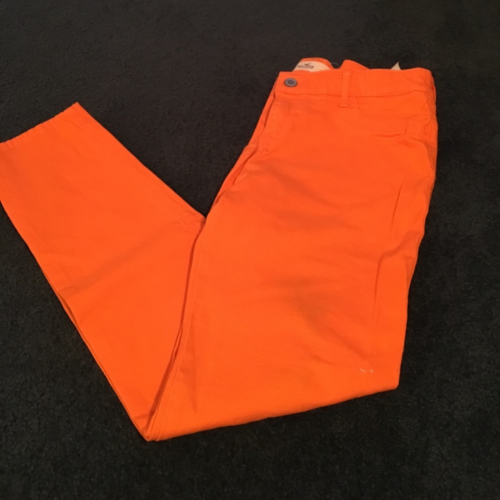 Hollister color jeans