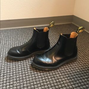 Dr. Marten chelsea boots womens sz 8