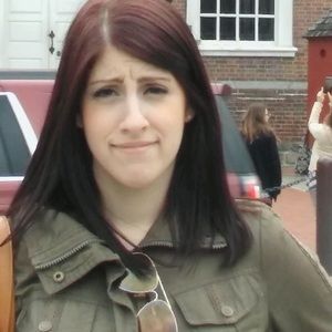 Meet your Posher, Devin