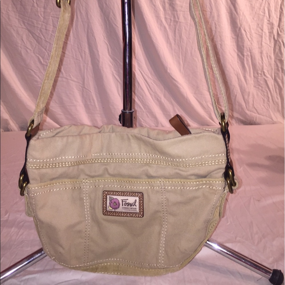 Fossil cross body bag.