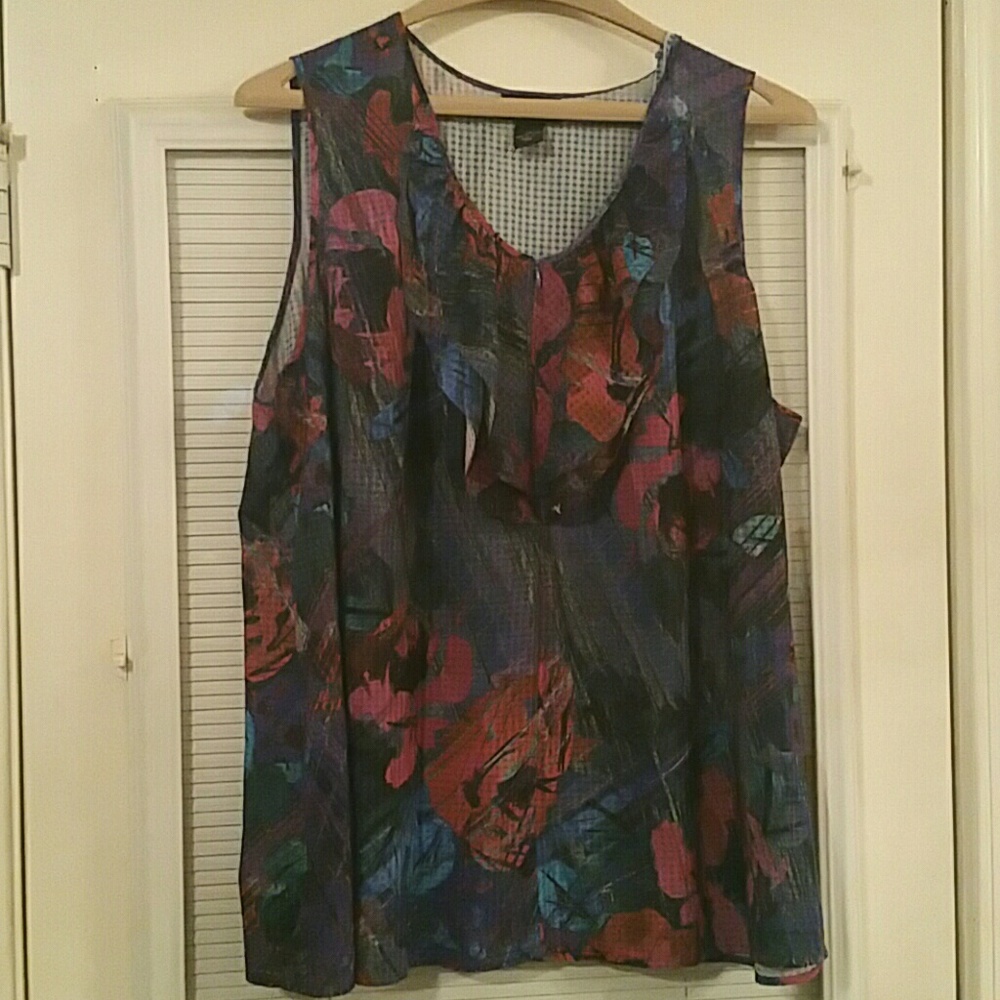 Lane Bryant sleeveless shirt