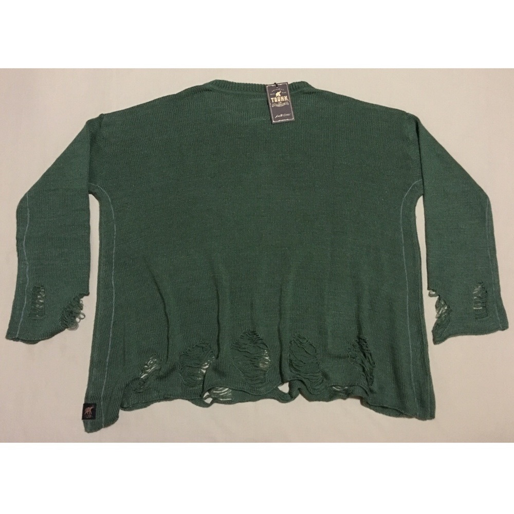 SOLD 🚫TRUNK LTD The Clash Women's Sweater $129 - Picture 4 of 6