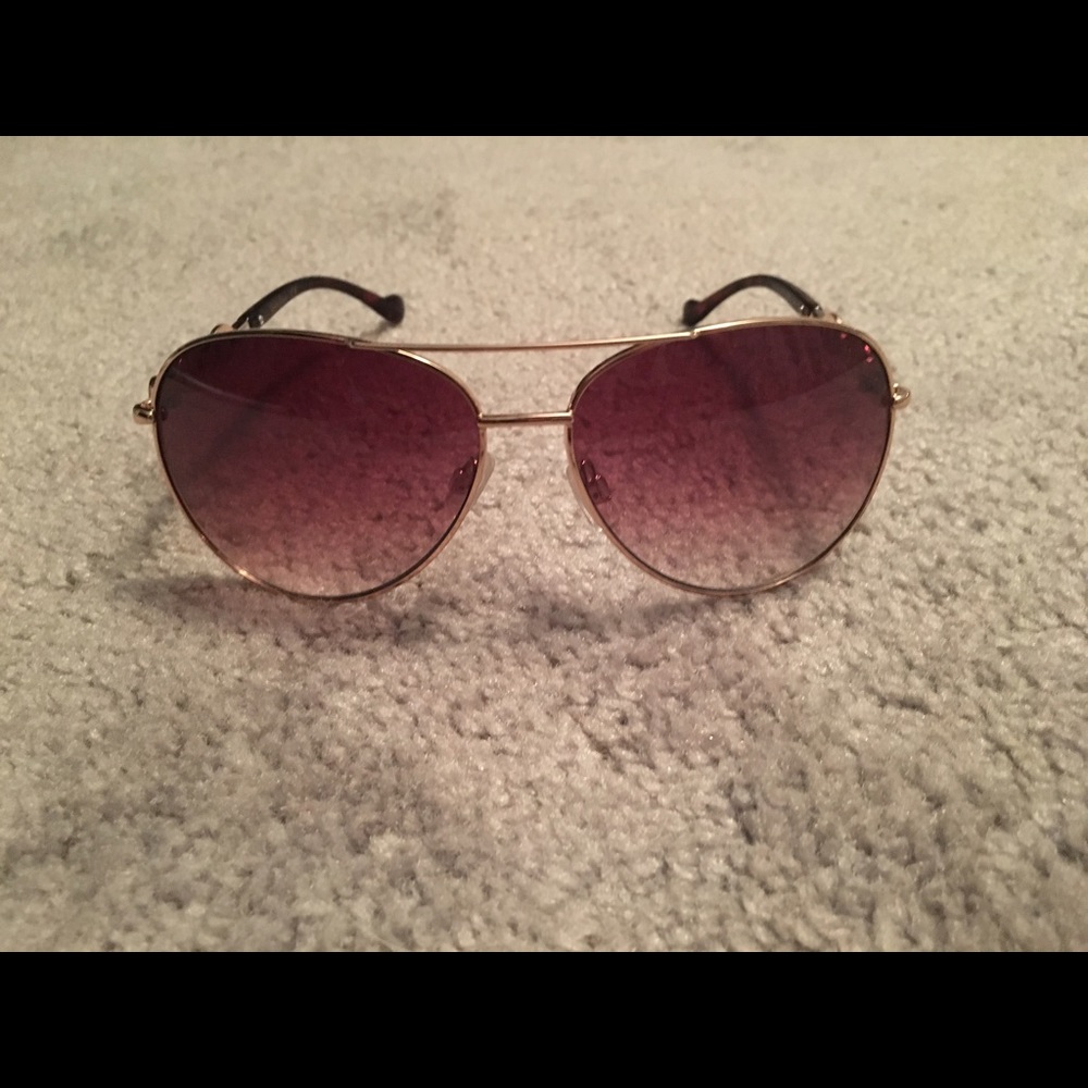 Jessica Simpson Aviators