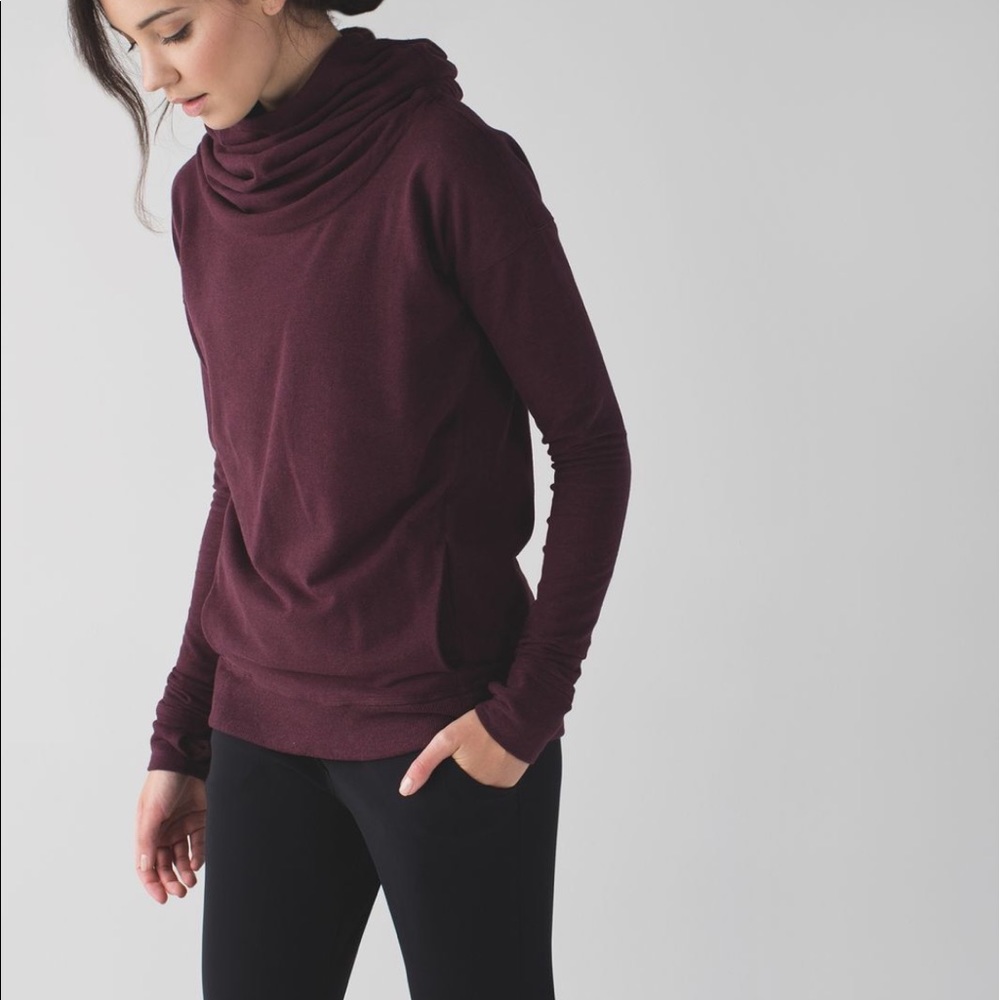 Gorgeous lululemon hoodie in Bordeaux Drama