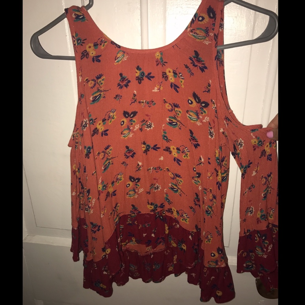 Cold shoulder floral blouse!