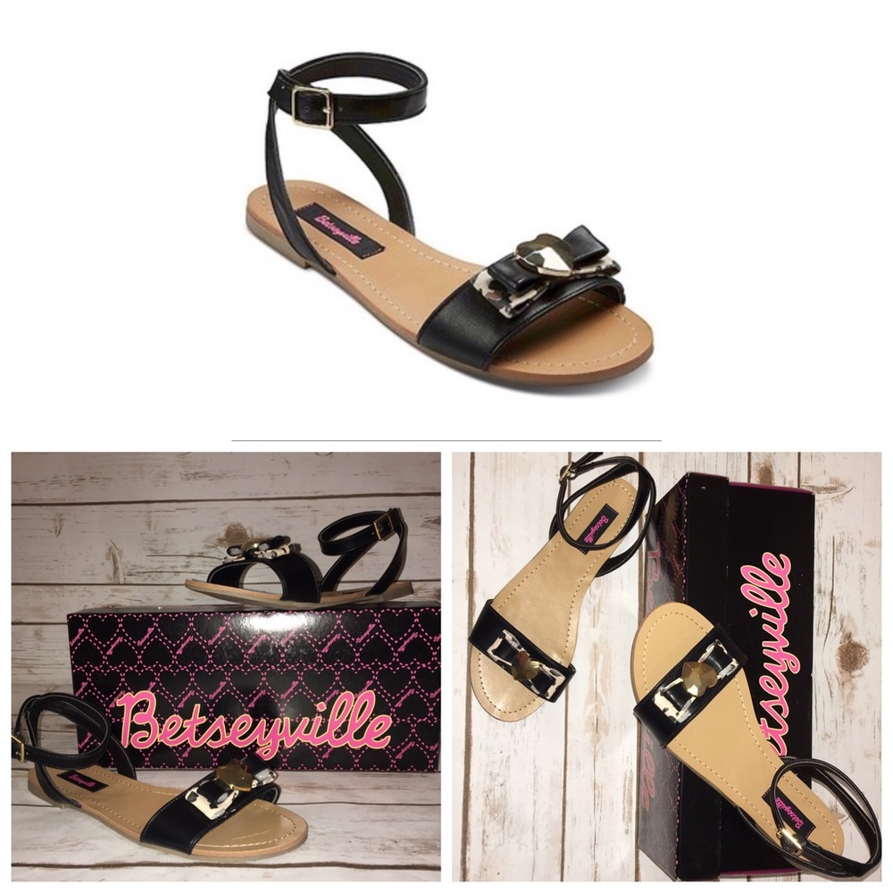 🌷Betseyville Sandals by Betsey Johnson Sz 8.5 M🌷