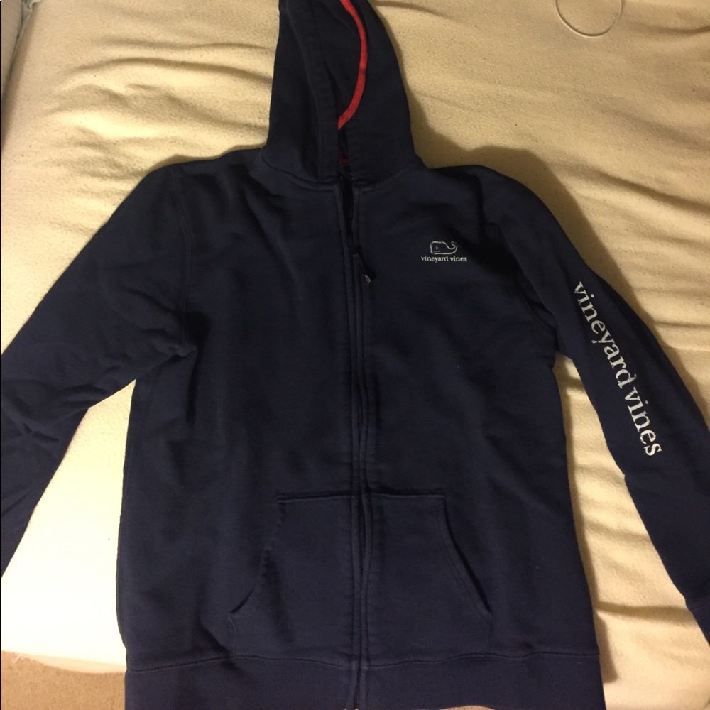 Vineyard vines sweatshirt