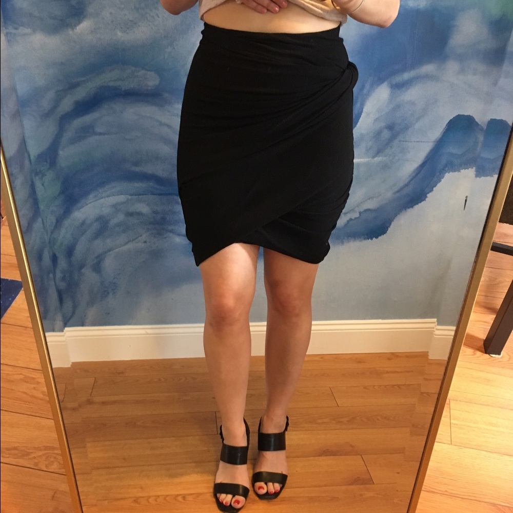 Carven Virgin Wool Tulip Skirt Sz 38
