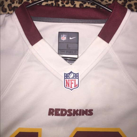 Official Large NFL Redskins jersey - Picture 3 of 4
