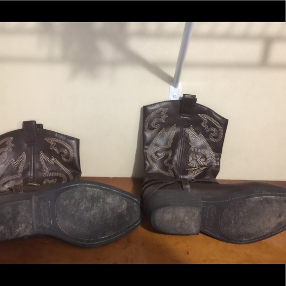 USED Rampage boots - Picture 2 of 4