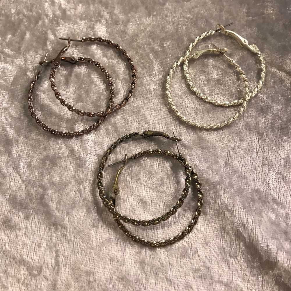 Set of 3 hoop earrings