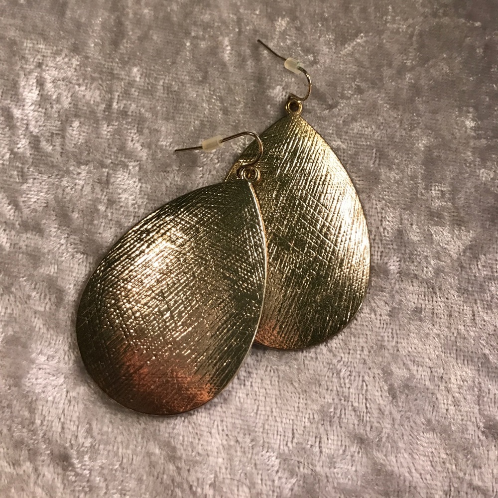 Gold textured earrings