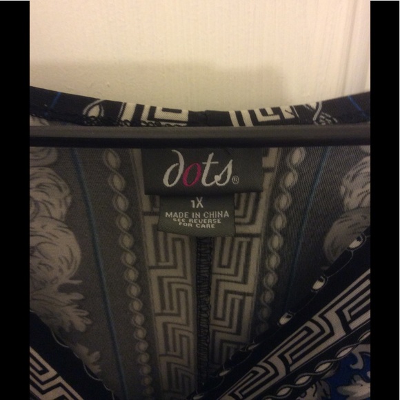 Woman plus dress - Picture 2 of 2