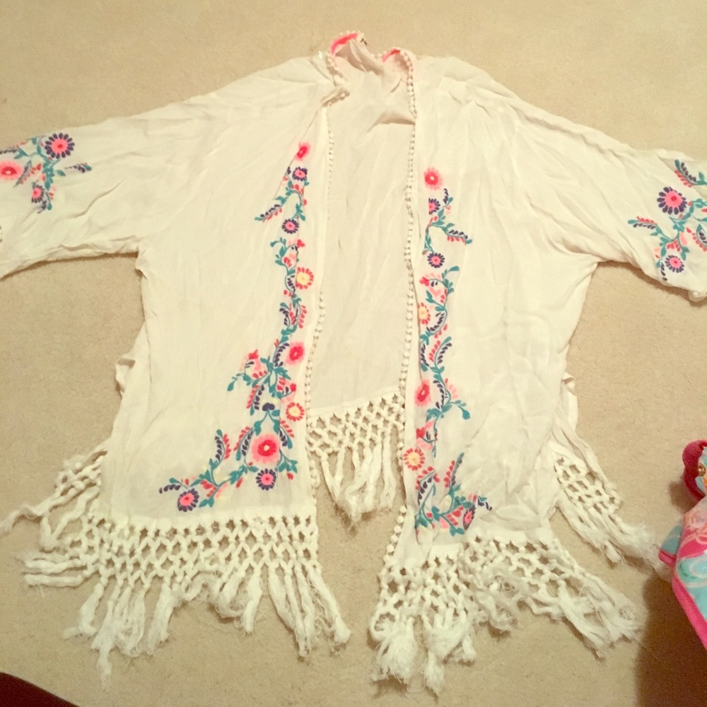 Fringe Flowered Kamino