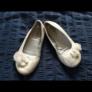 Girls sz 1 shiny flats