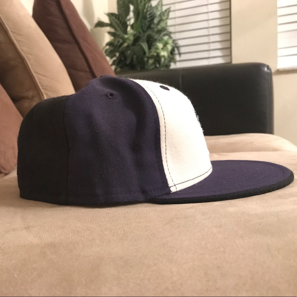 Hat - Picture 3 of 6