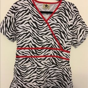 Converse brand scrub top size XS