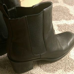 Liz Claiborne Black Boots, Size 7M