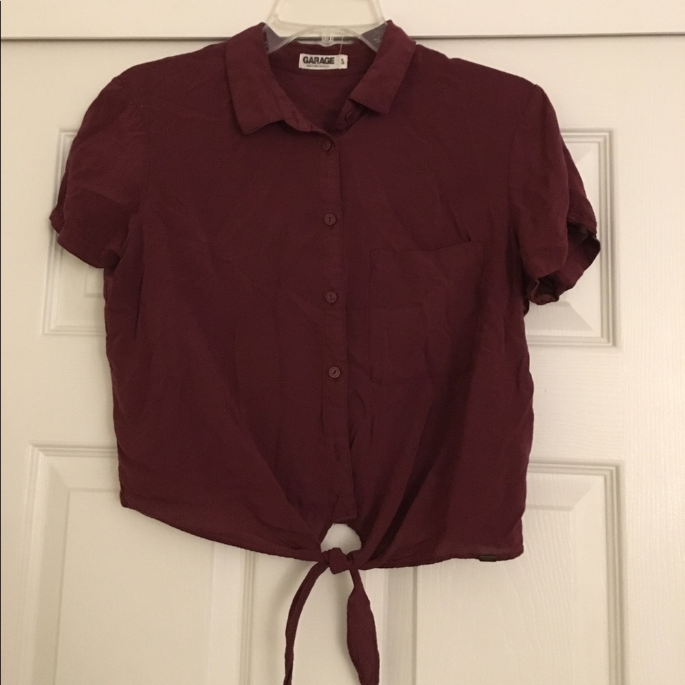 Maroon crop top button down