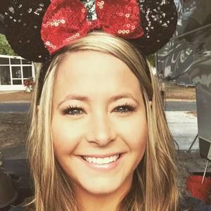 Meet your Posher, Whitney