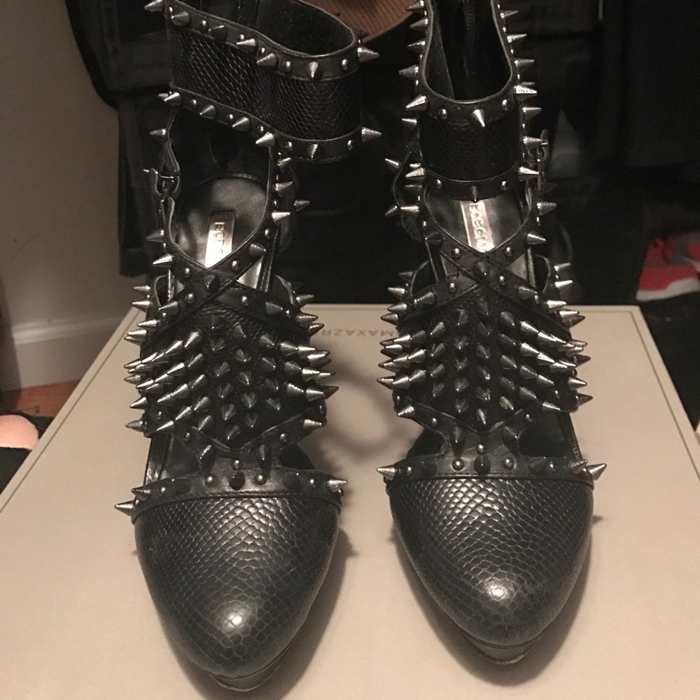 BCBG SHOES