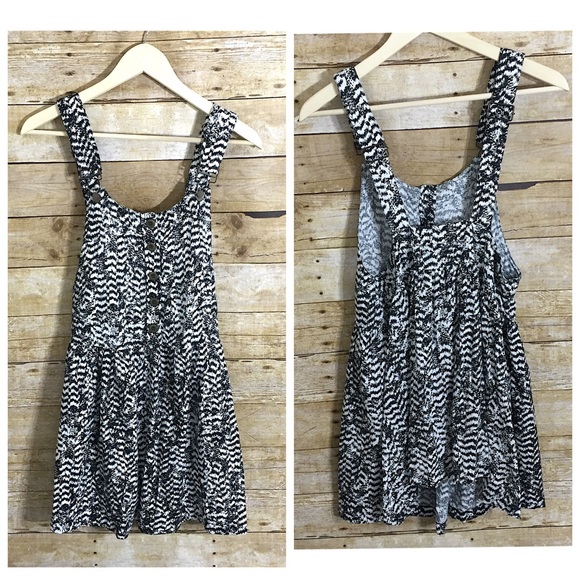 bluespice Tops - NWT Bluespice Tunic