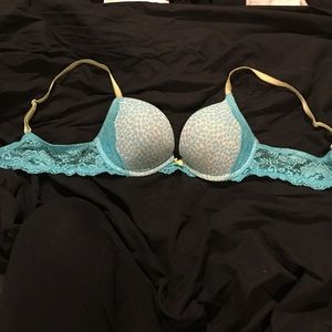 Victoria's Secret Push Up bra 34B
