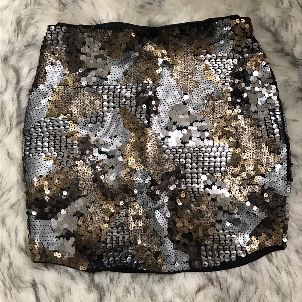 Beautiful Sequin Mini Skirt- Sale Today Only!!!