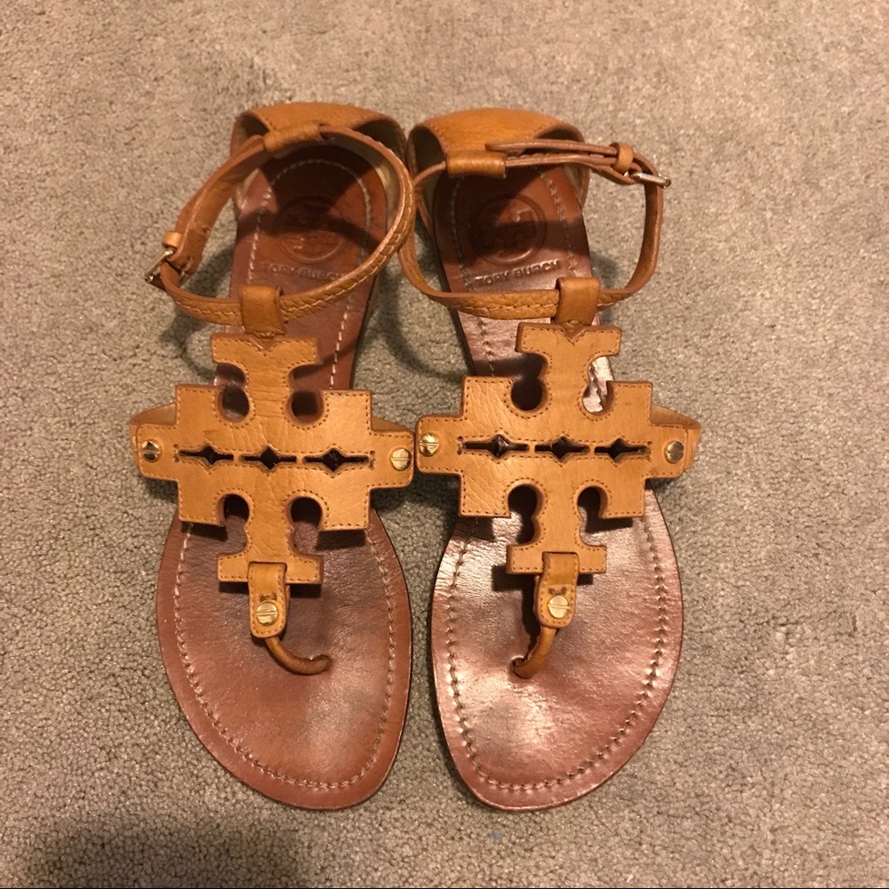 Phoebe sandals