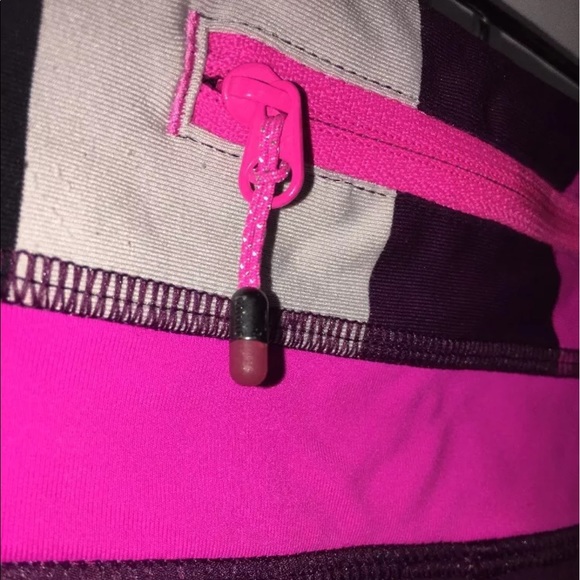 Lululemon 4 groovy run short plum raspberry pow - Picture 4 of 5