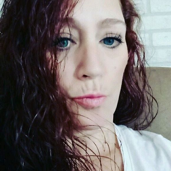 Meet your Posher, Samantha - Picture 1 of 1