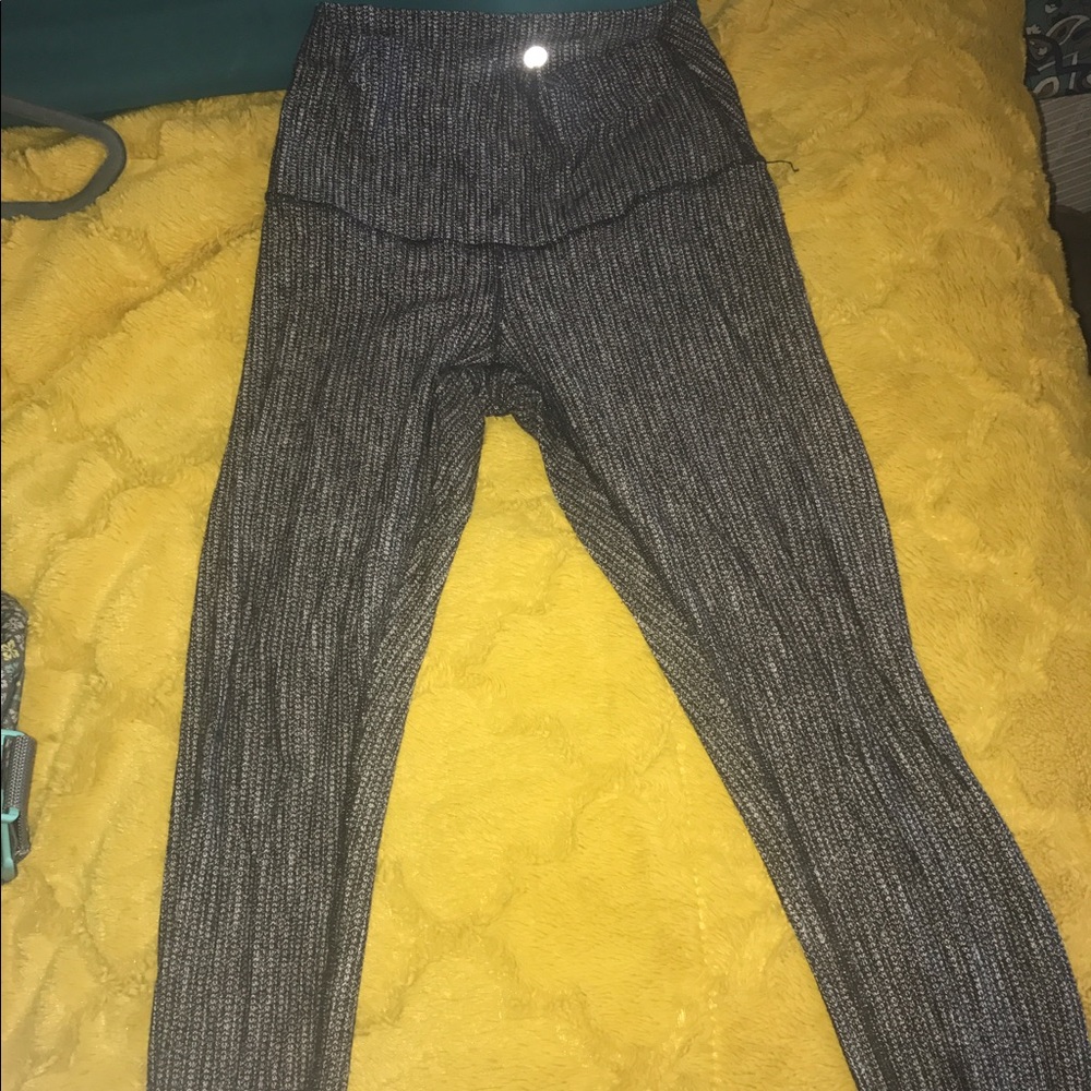 Size 6 Lulu lemon leggings