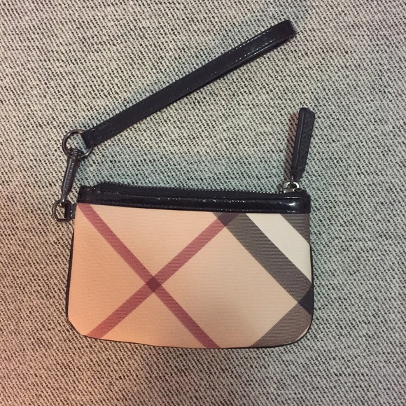 Authentic Burberry wristlet - Picture 2 of 4