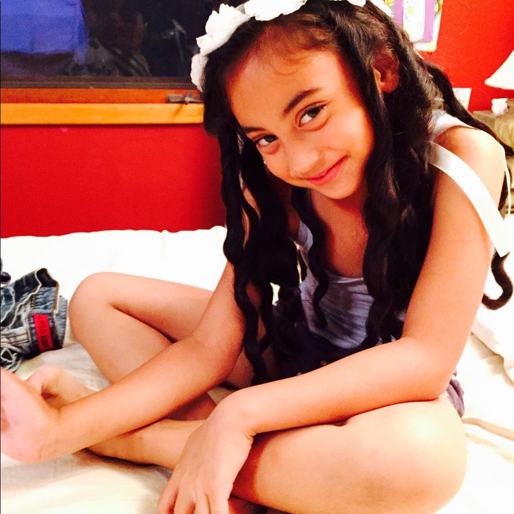 Meet your Posher, Ella