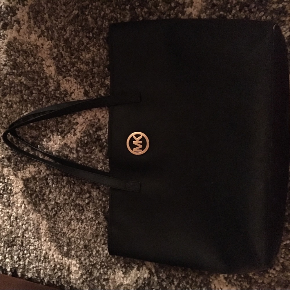 MK bag FLASH SALE
